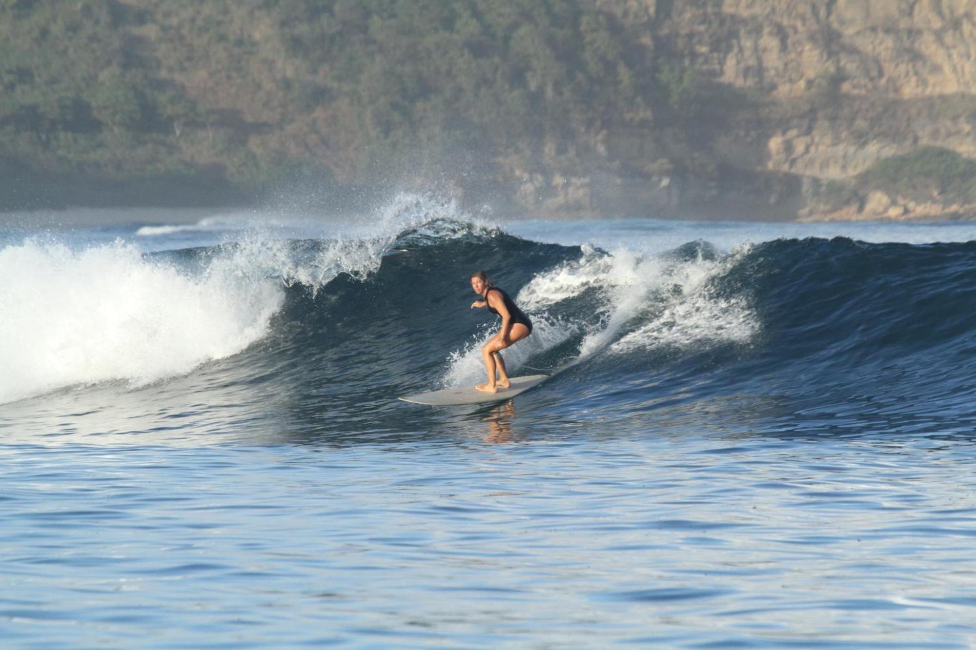 Tata Surf Hostel Kuta  المظهر الخارجي الصورة